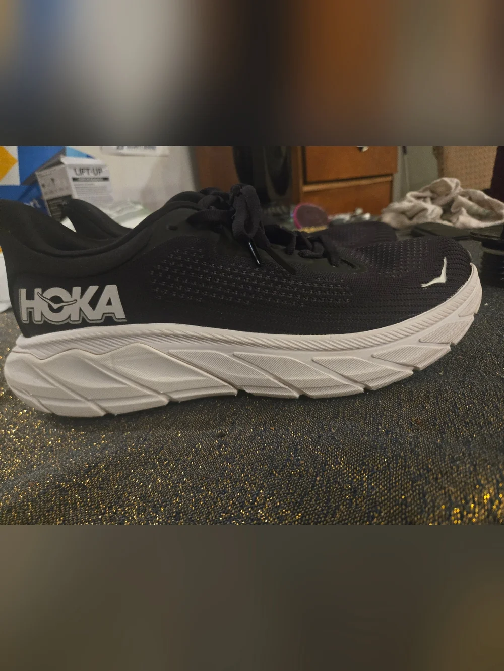 Hoka ARAHI 7 sneakers - Picture 1 of 6